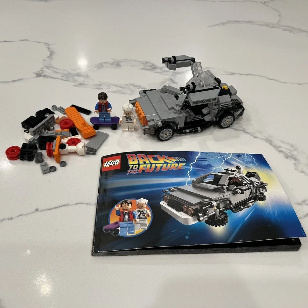 LEGO Ideas The DeLorean Time Machine 21103 Back To The Future Complete Minifigs+